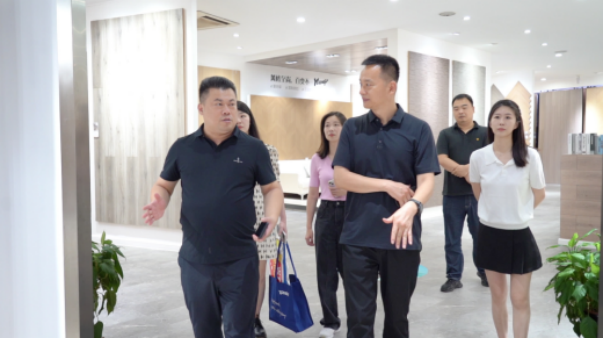 媒體聚焦 行業(yè)對(duì)話 | 搜狐發(fā)起“2023中國(guó)家居價(jià)值100公司”探尋之旅，走進(jìn)世友地板